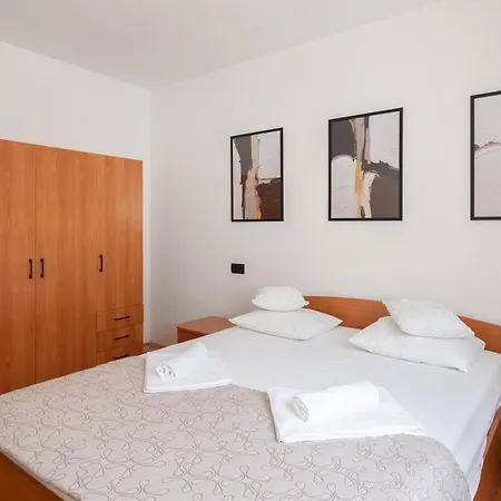 Bella Figura - Heated Pool * Omis