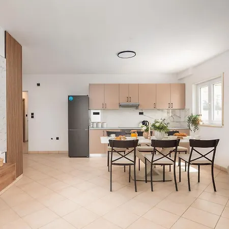 Apartamento Bella Figura - Heated Pool Omiš