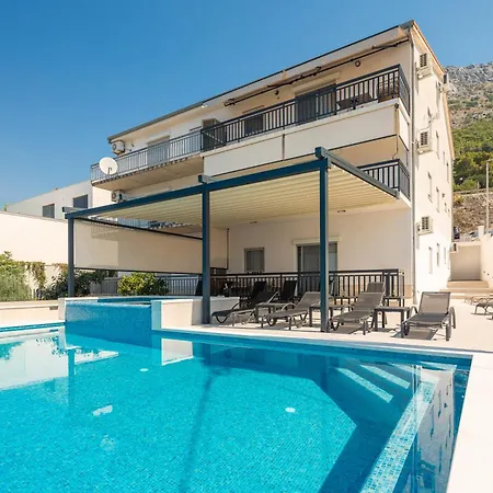 Apartman Bella Figura - Heated Pool *