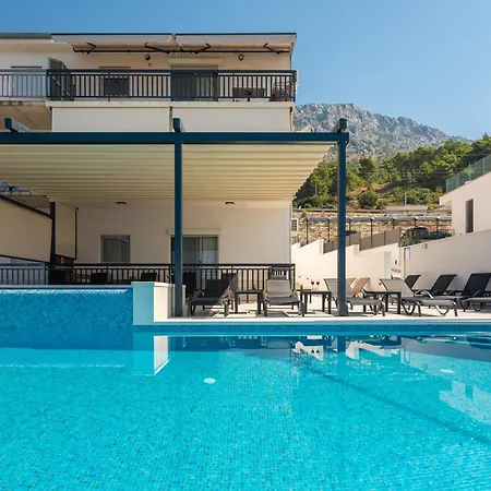 Apartament Bella Figura - Heated Pool Omiš