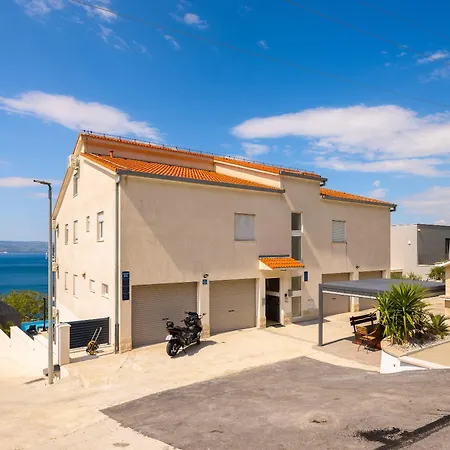 Bella Figura - Heated Pool * Omis