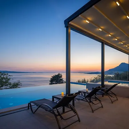 Apartman Bella Figura - Heated Pool Omis