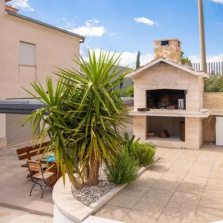 Bella Figura - Heated Pool *