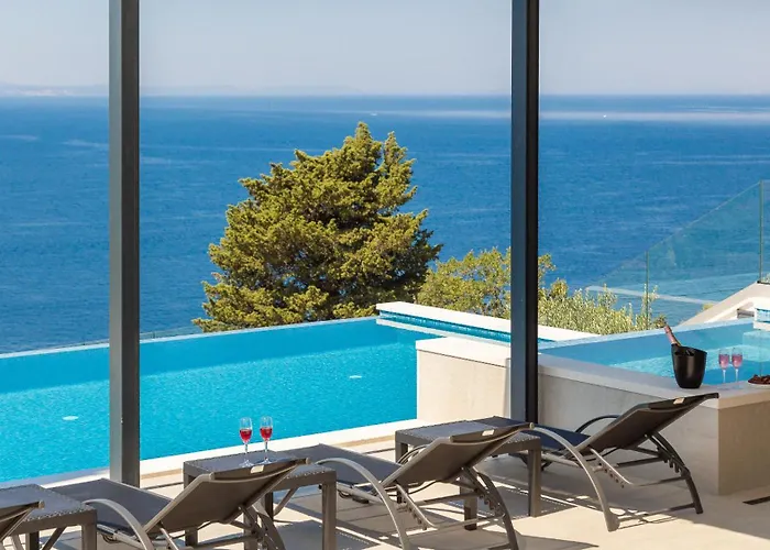 Bella Figura - Heated Pool * 奥米什
